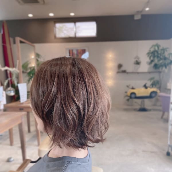 小顔補正立体カットボブスタイル