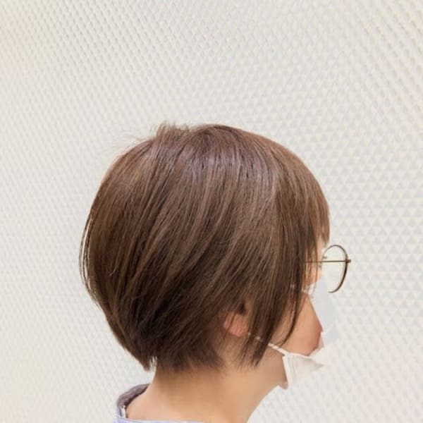 小顔/ショート/ショートボブ/暖色系カラー/白髪染め/50代