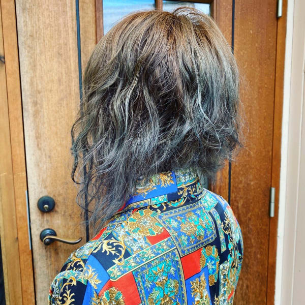 マッシュレイヤーボブパーマ×ブリーチ×ブルーシルバー