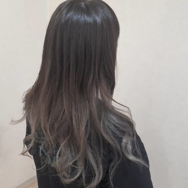 グラデーションカラーシルバー