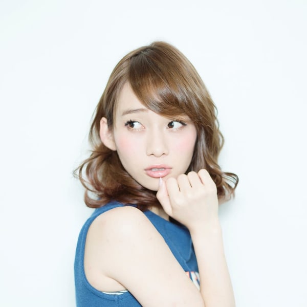 ベージュカラー 無造作 カール ふわミディ|hair's ROSSO TERRACE