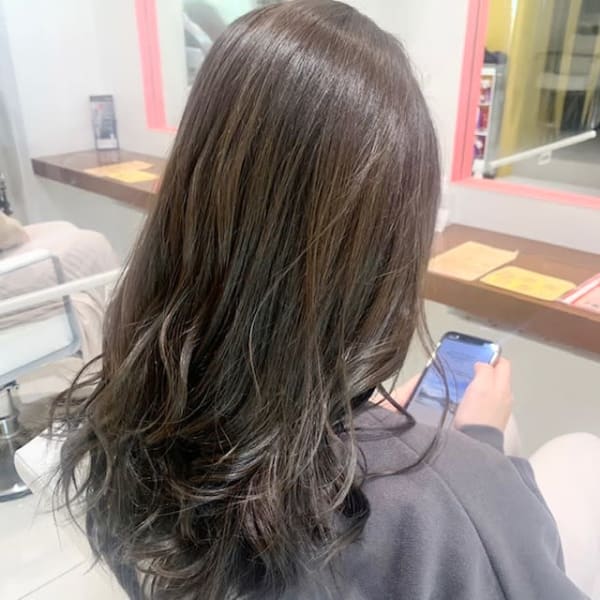 吉田 美奈 Bassa 江古田店 バサエコダテン のスタッフ 美容院 美容室を予約するなら楽天ビューティ