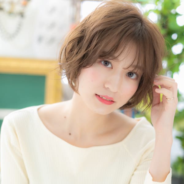 外国人風バレイヤージュ小顔ゆるふわ大人ボブ ボブレイヤー