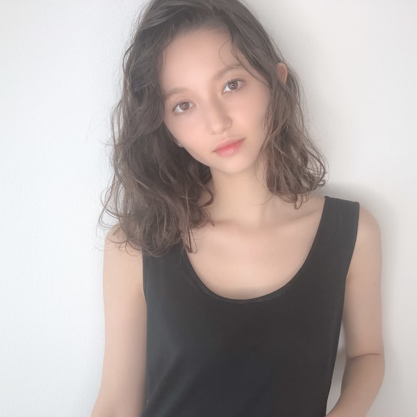 外国人風セミロング