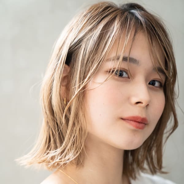 外ハネおしゃれボブ