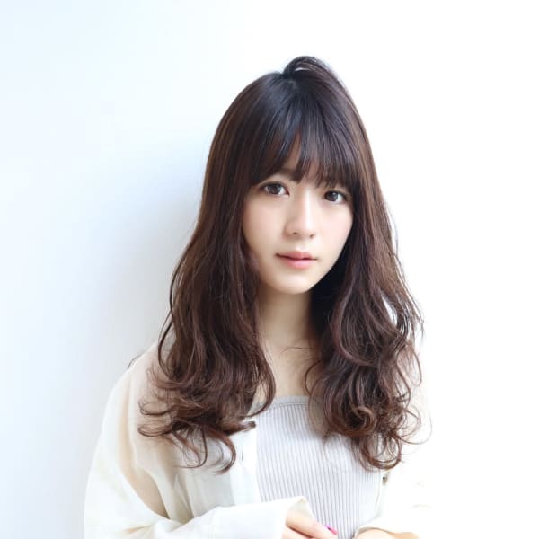 大人可愛い☆ゆるふわ小顔アッシュベージュカラー|WORLD BEAUTY VIVALTO宝塚店