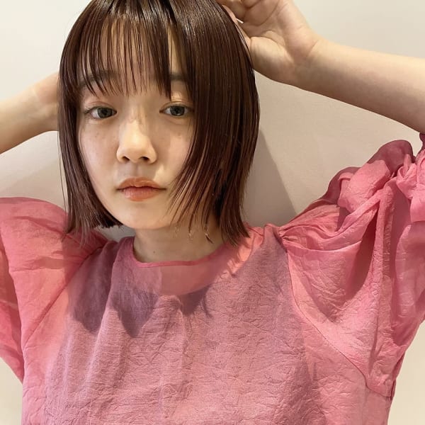 軽やかストレートボブ|lycka mjuk