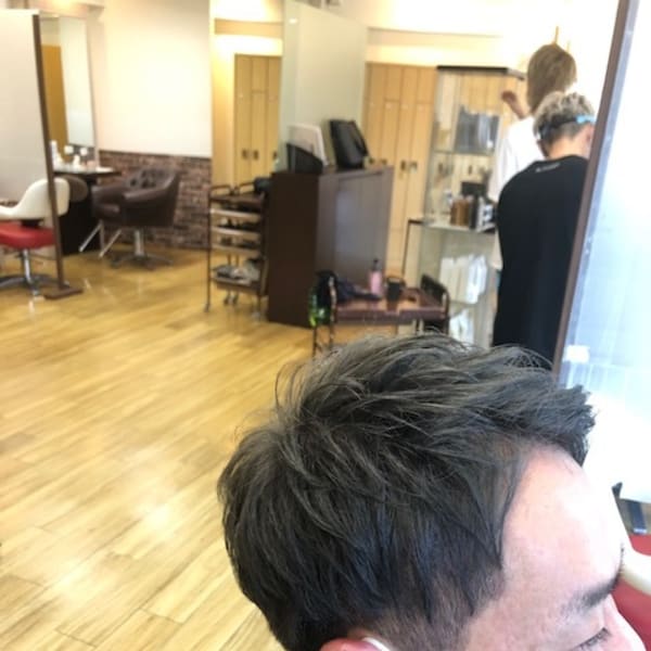 大人のグレージュカラー