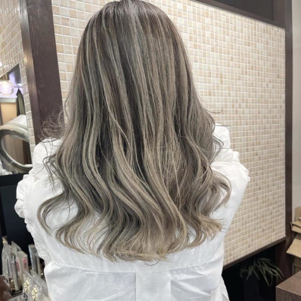 ★プラチナベージュ×オリジナルバレイヤージュ★