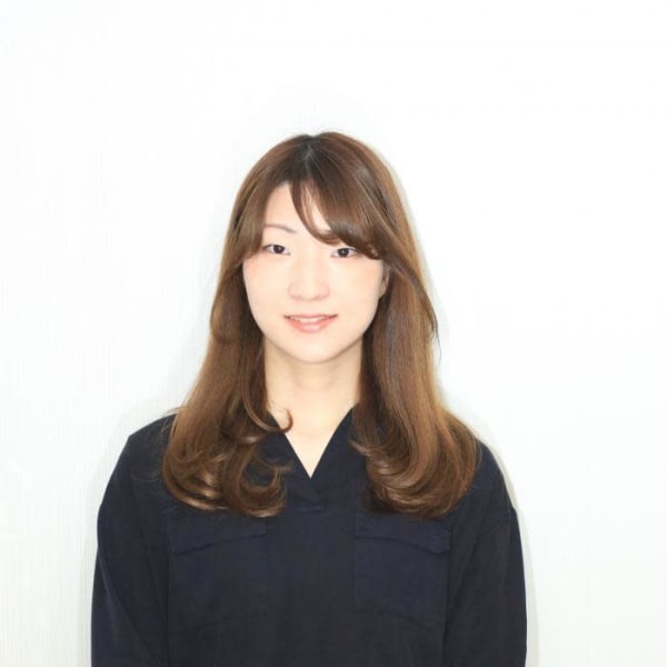 鈴木秋穂 Ash 日暮里店 アッシュ ニッポリテン のスタッフ 美容院 美容室を予約するなら楽天ビューティ