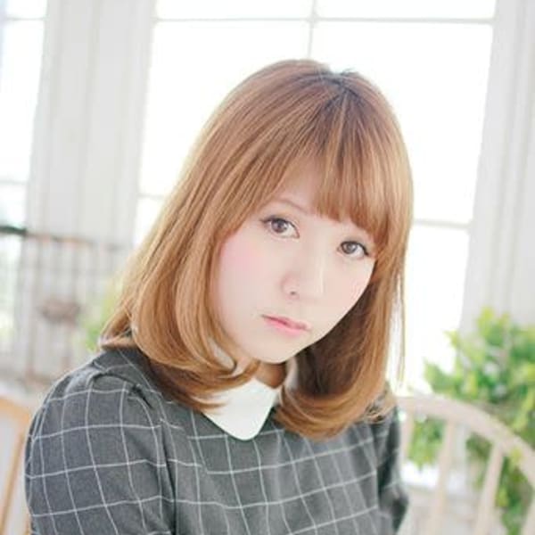 ミディアム_重めのストレート