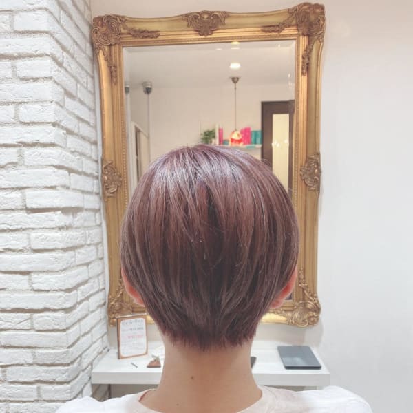 ショートヘアが夏は人気