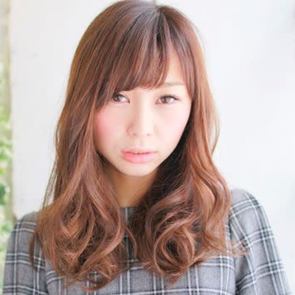 ロング_リバースカールのウェーブスタイル