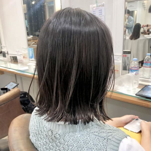 大人可愛い 切りっぱなしボブ レイヤー 横浜駅