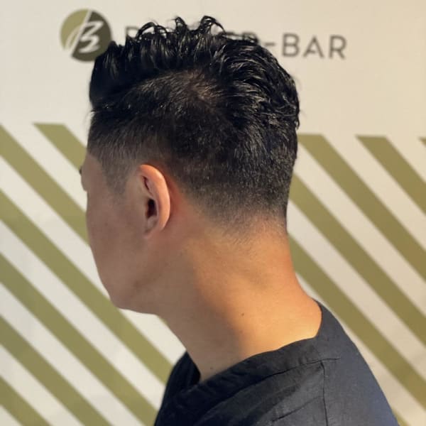 大人のサイドパートスタイル【BARBER-BAR】