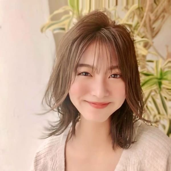 外ハネレイヤーミディアム　　シースルーフェザーバング|mu-kichi　吉祥寺店