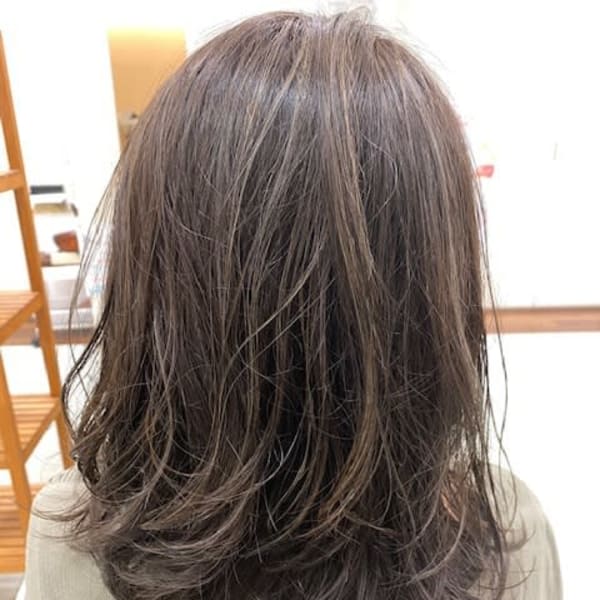 上品ハイライトでおしゃれママヘア|BEES センター北店