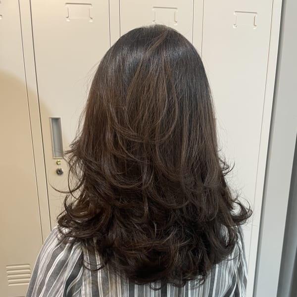 華やかさが魅力なロングレイヤー