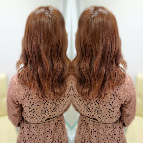 オレンジベージュ＆ゆるふわパーマ