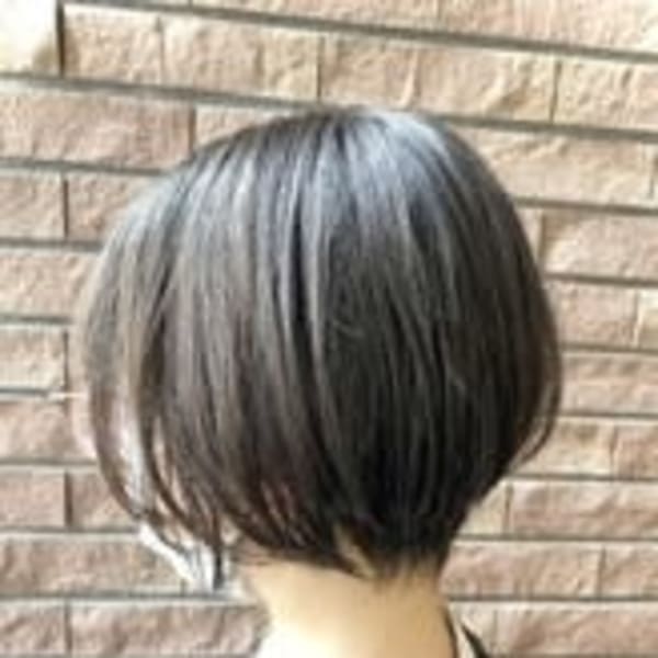 横顔美人ショートボブ【Ash大泉学園 横山】