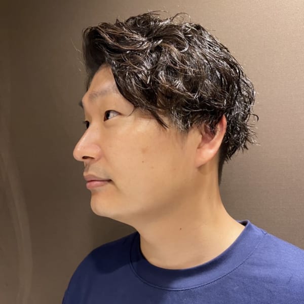 スーツと相性バッチリ HIRO GINZA 六本木店(ヒロギンザ ロッポンギテン)のヘアスタイル 美容院・美容室を予約するなら楽天ビューティ