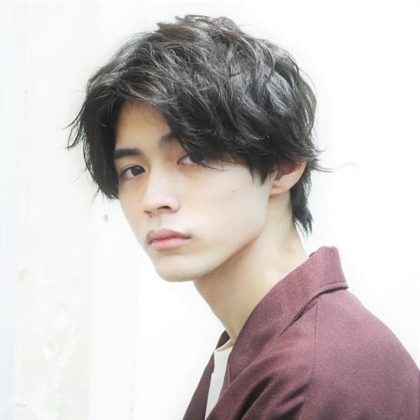 メンズかき上げスパイラルパーマ マッシュウルフ センターパー