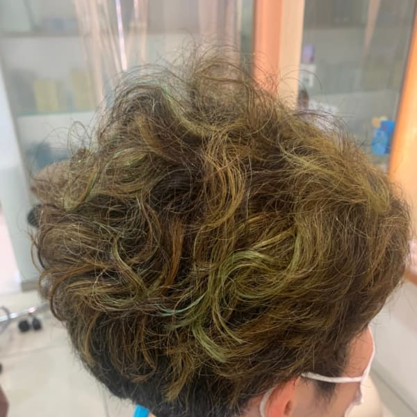 小顔補正立体カット/ステップボーンカット