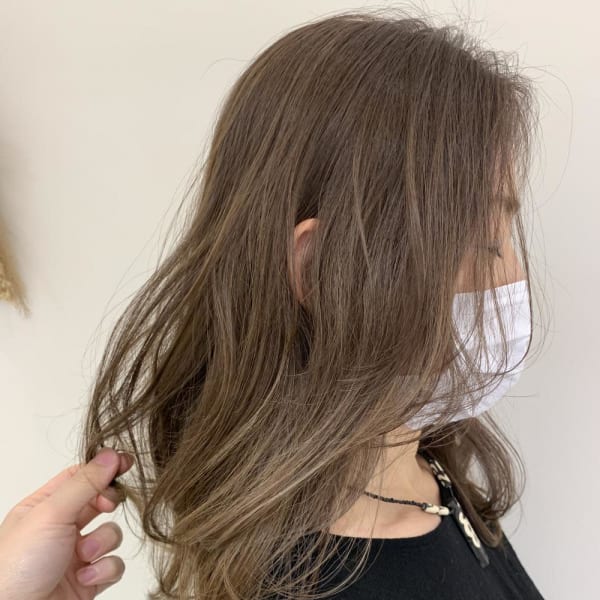 【白髪ぼかしハイライト】
