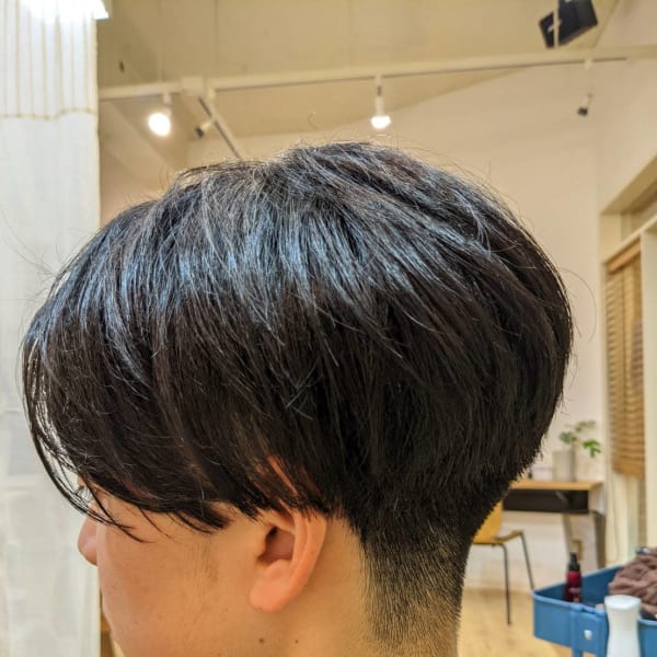 刈り上げ前下がりマッシュ