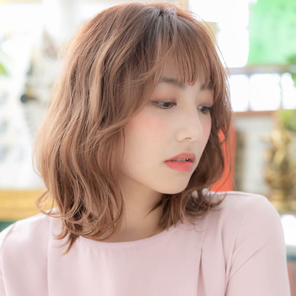 大人かわいいピンクブラウン小顔くびれミディ　プリカール