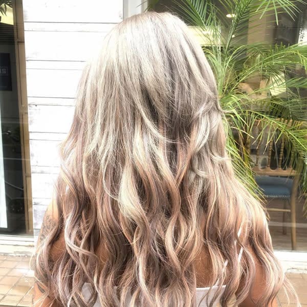 ダブルカラー＋〇〇〇〇で大胆スタイル