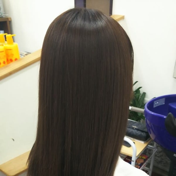 ロングストレートヘアー
