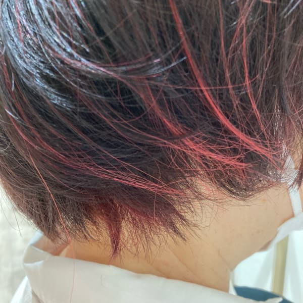 60代ショート アシメトリー&ビビットレッド