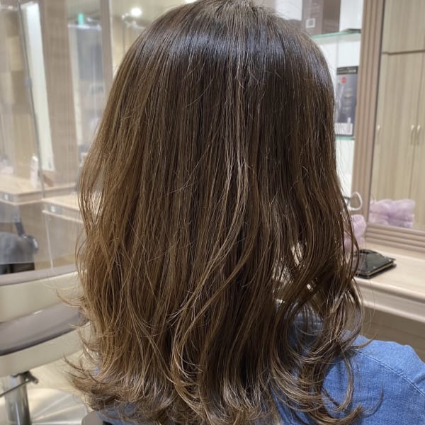脱白髪染めハイライト