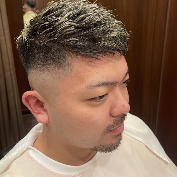 スキンフェードホワイトメッシュ