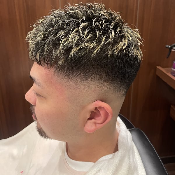 スキンフェードホワイトメッシュ