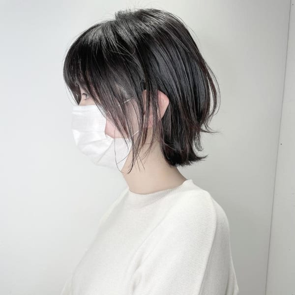 フェザーボブ　レイヤー　大人可愛い