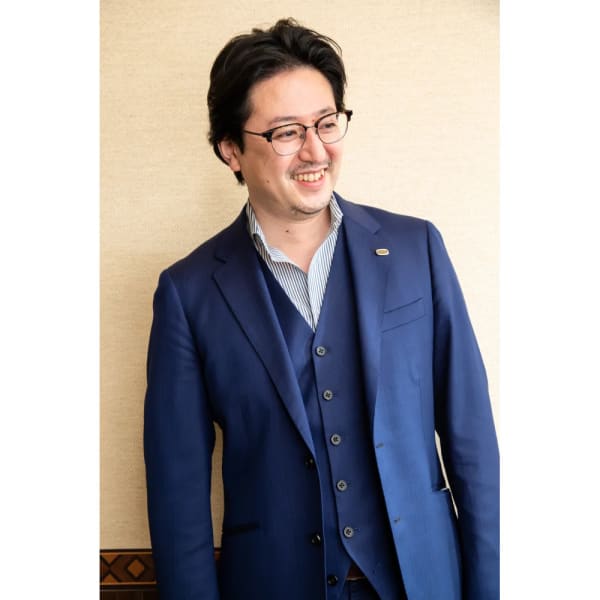 ナチュラルパーマ×ミディアムスタイル