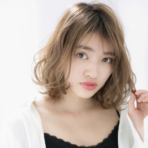 【艶と透明感の色っぽボブ】ナチュラルな透け感が大人な雰囲♪