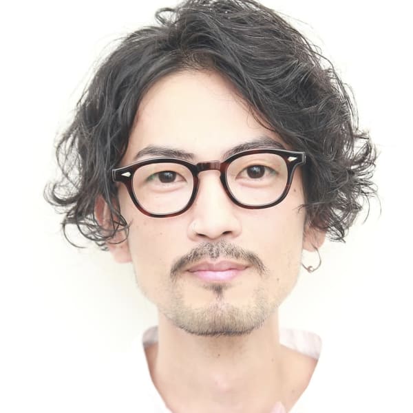 無造作パーマ　スパイラルパーマ　センターパート