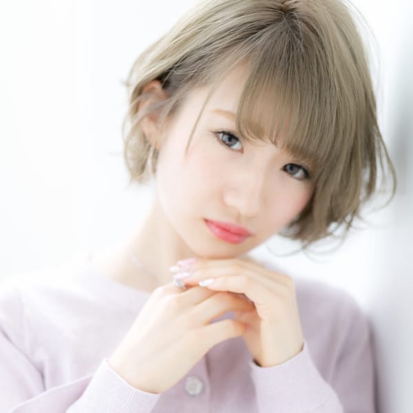 【大人小顔くびれショート】ハイトーンで華やか♪黄金比率の前髪