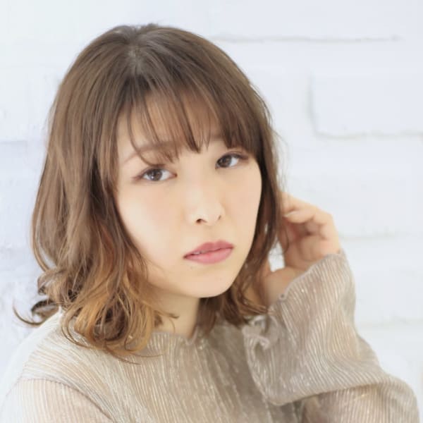 外ハネレイヤーボブ+インナーカラー|Ash 吉祥寺店