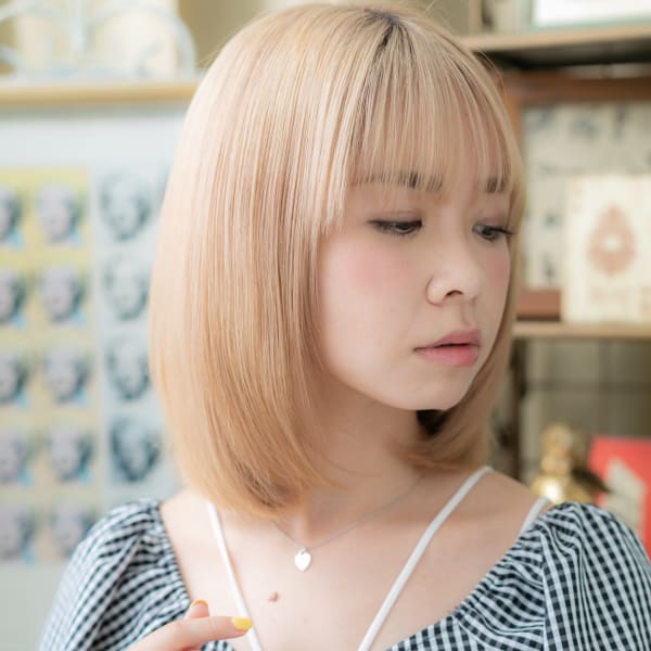 韓国風大人ハイライト透明感前下がりボブディ 鎖骨ミディアム