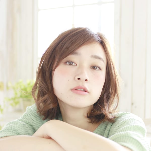 ルーズなミディアムパーマ