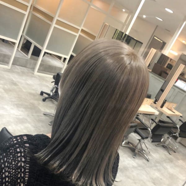 シルバーグレージュ