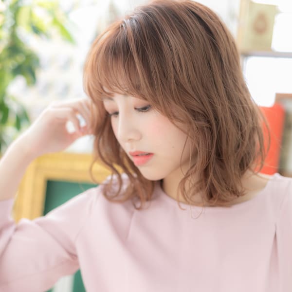 大人かわいいピンクブラウン小顔くびれミディ　メルトカラー