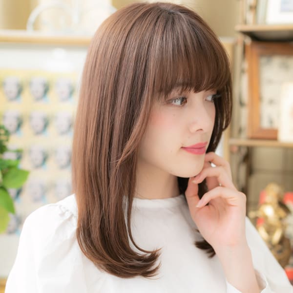 大人かわいい透明感ハイライトカラーセミディ キャラメルベージ