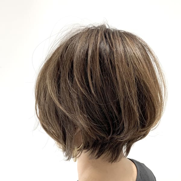 ひし形丸みくびれショート|Hair&color le jardin 葛西店