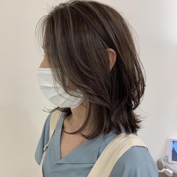 【白髪ぼかしハイライト×ミディアム】