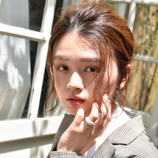 ミディアムアレンジスタイル